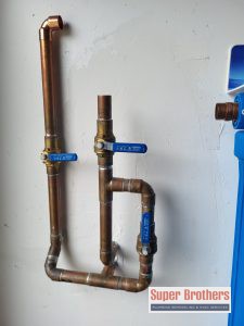 copper pipes installation
