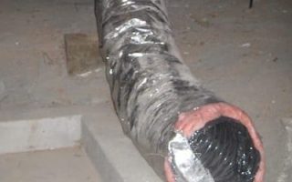 damaged ducts in crawlspace