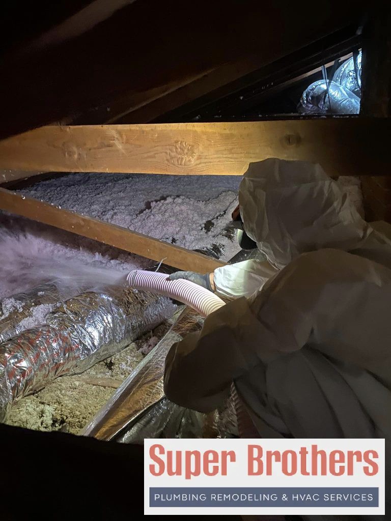 vacuum old non efficient cellulose insulation