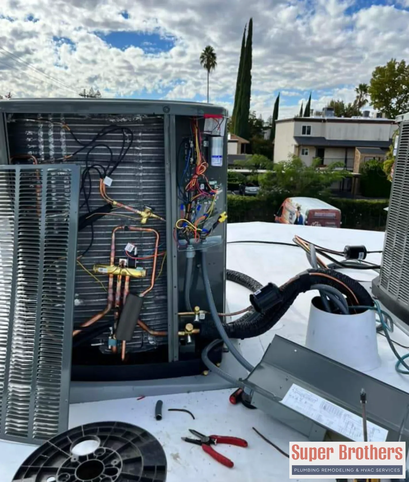 HVAC diagnostic during an air conditioning service call
